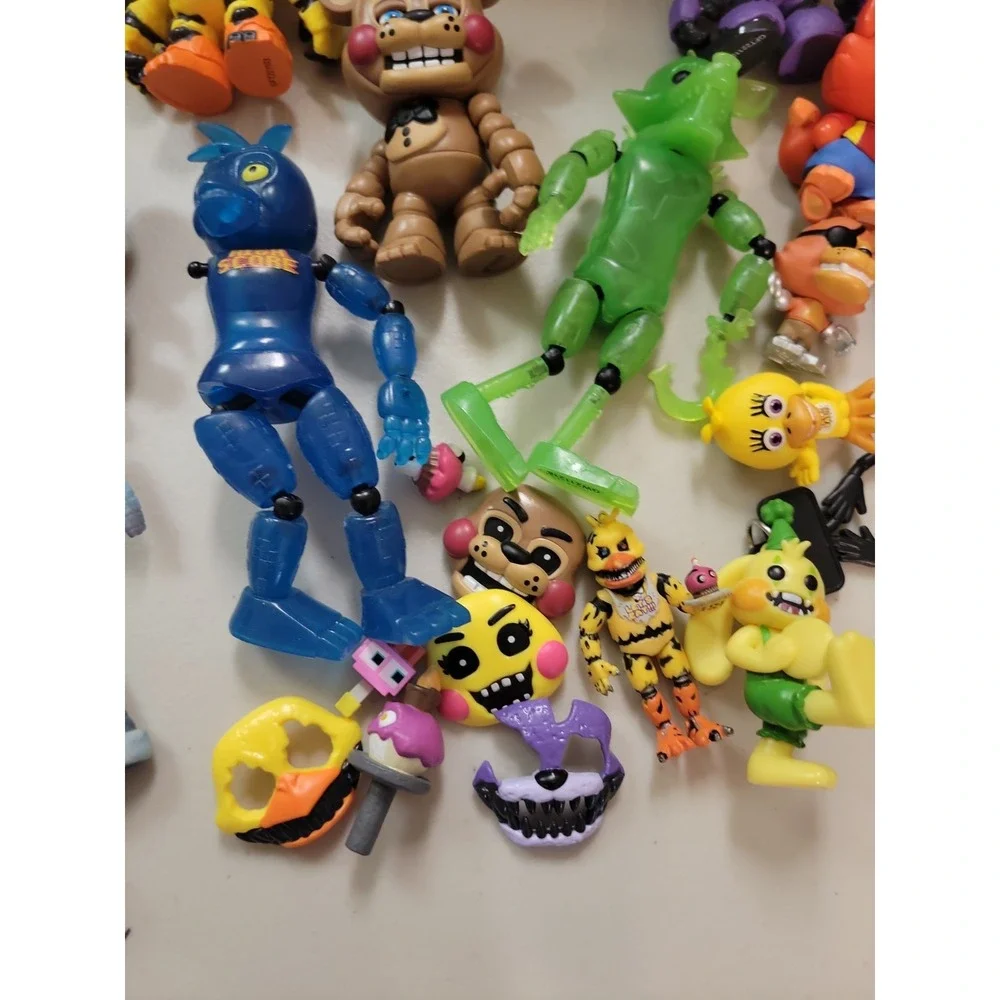 Funko Action Figure Five Nights at Freddy's chica foxy mixed lot FLAWS